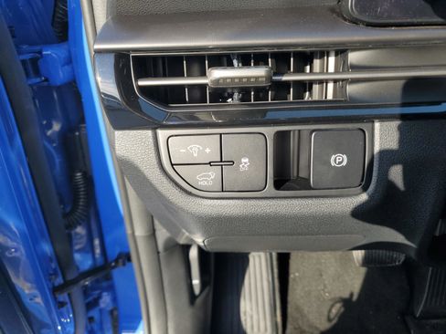 New 2026 Kia Sportage EX w/ EX Panorama Roof Package FWD image 11