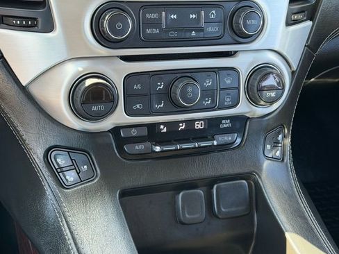 Used 2017 GMC Yukon SLT AWD/4WD image 17