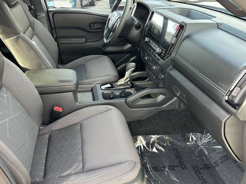 New 2026 Nissan Frontier SV w/ SV Convenience Package RWD image 8