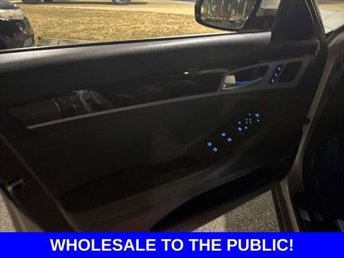 Used 2017 Genesis G80 3.8 image 18