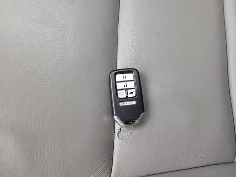 Used 2018 Honda Pilot EX-L image 32