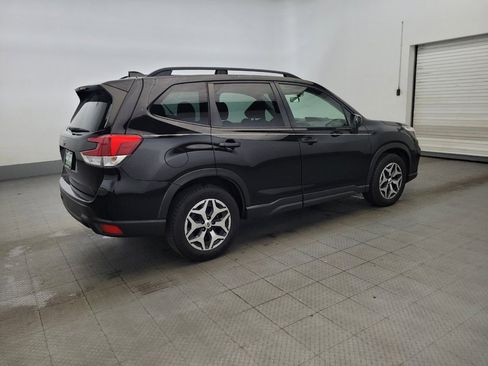 Used 2021 Subaru Forester Premium AWD/4WD image 10