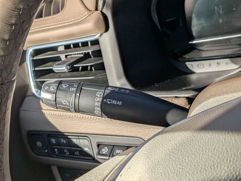 Certified 2024 GMC Yukon Denali w/ Advanced Technology Package image 29