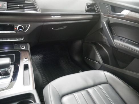 Certified 2023 Audi Q5 2.0T Premium Plus image 33