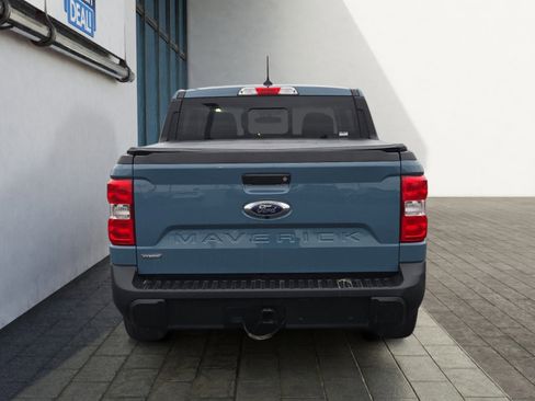 Certified 2022 Ford Maverick XLT w/ XLT Luxury Package image 4