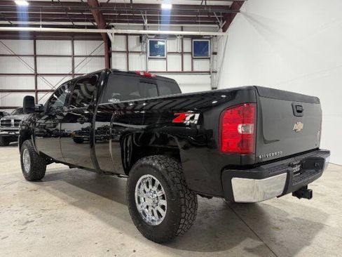 Used 2008 Chevrolet Silverado 2500 LTZ w/ Suspension Package, Off-Road image 11