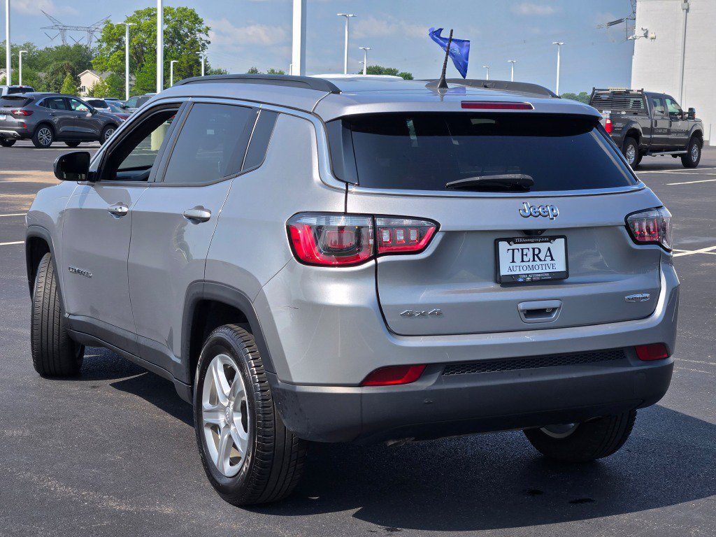 Used 2024 Jeep Compass Latitude AWD/4WD image 15