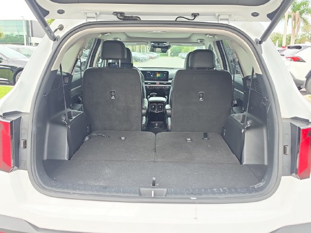 Certified 2025 Kia Sorento SX AWD/4WD image 5