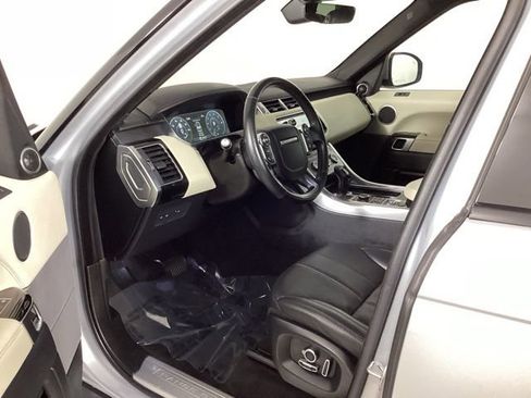 Used 2017 Land Rover Range Rover Sport HSE AWD/4WD image 32