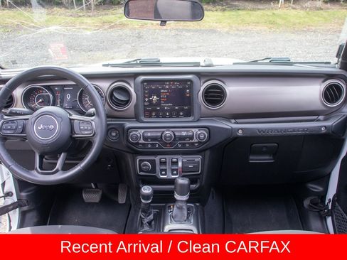 Used 2019 Jeep Wrangler Sport AWD/4WD image 15