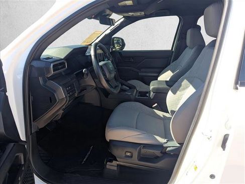 Certified 2025 Toyota Tacoma SR5 image 10