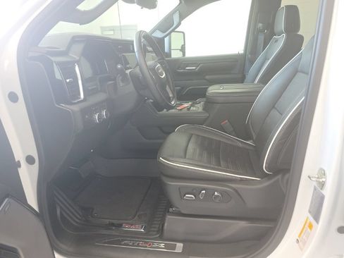 Used 2026 GMC Sierra 2500 AT4X AWD/4WD image 49