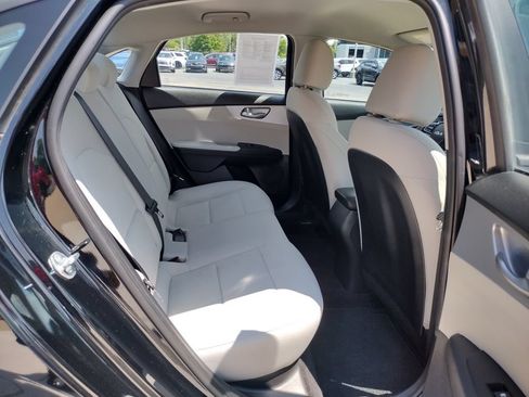 Used 2023 Kia Forte LXS FWD image 15