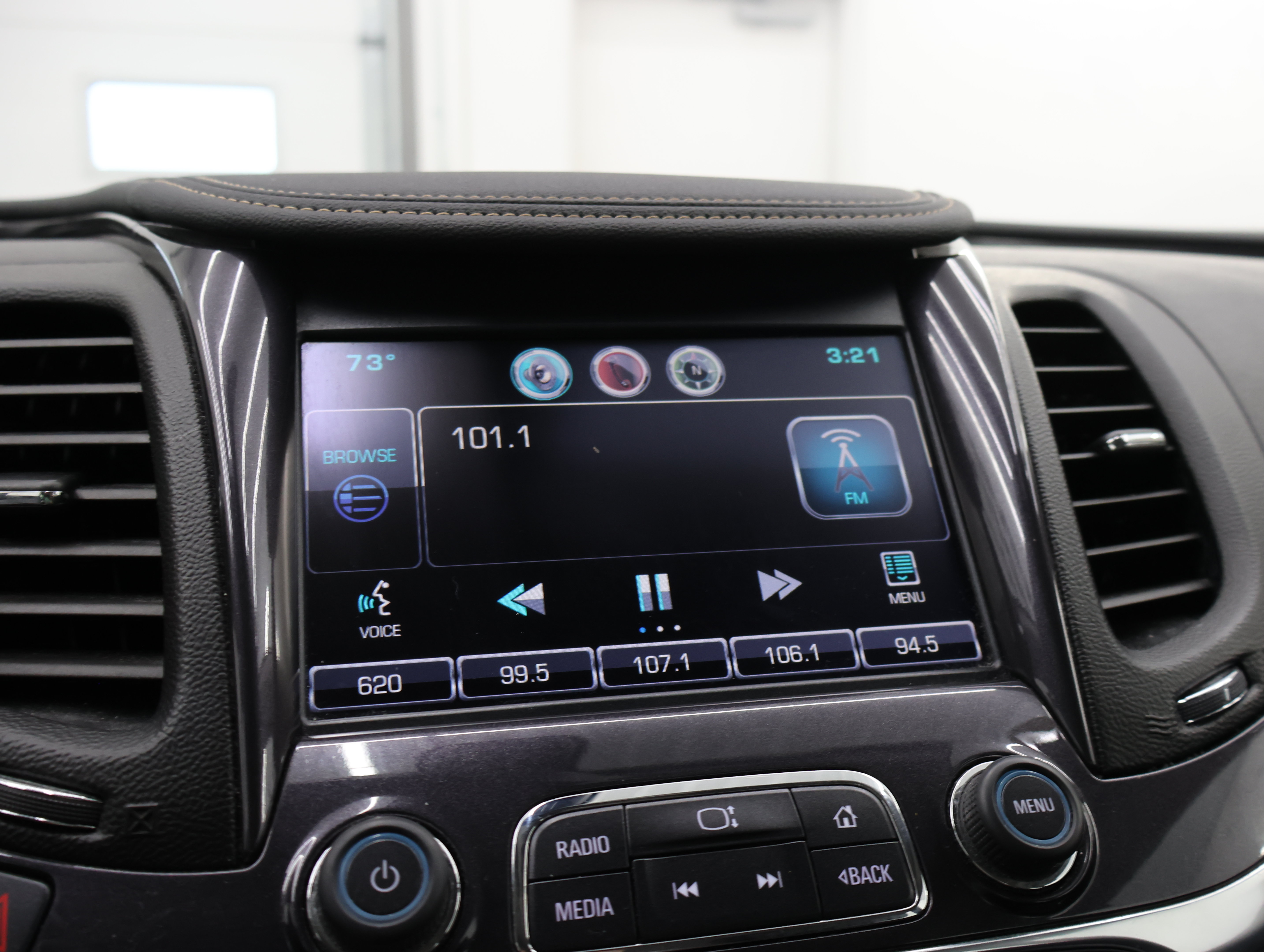 Used 2015 Chevrolet Impala LT w/ Convenience Package FWD image 43