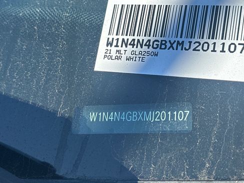 Used 2021 Mercedes-Benz GLA 250 image 3