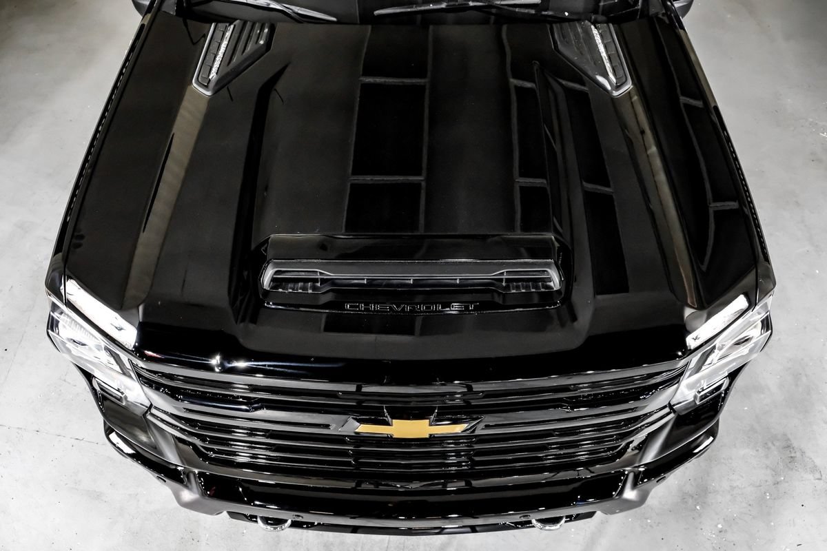 Used 2025 Chevrolet Silverado 3500 High Country w/ High Country Premium Package AWD/4WD image 41