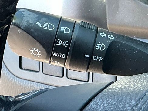 Used 2018 Toyota Highlander XLE FWD image 16