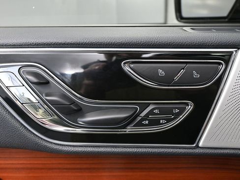 Used 2024 Lincoln Navigator L Reserve w/ Equipment Group 201A image 21