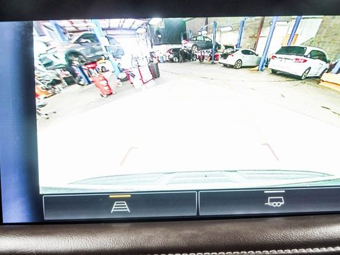 Used 2023 Chevrolet Tahoe LT image 31