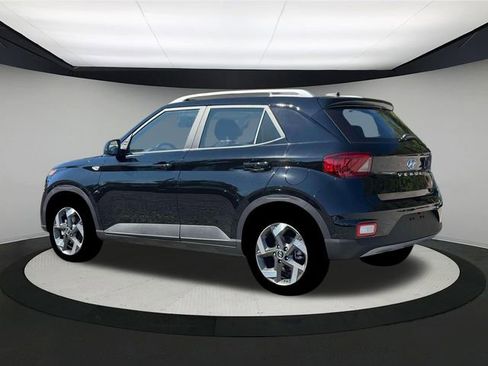 New 2026 Hyundai Venue SEL image 4
