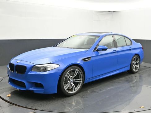 Used 2013 BMW M5 Base image 4