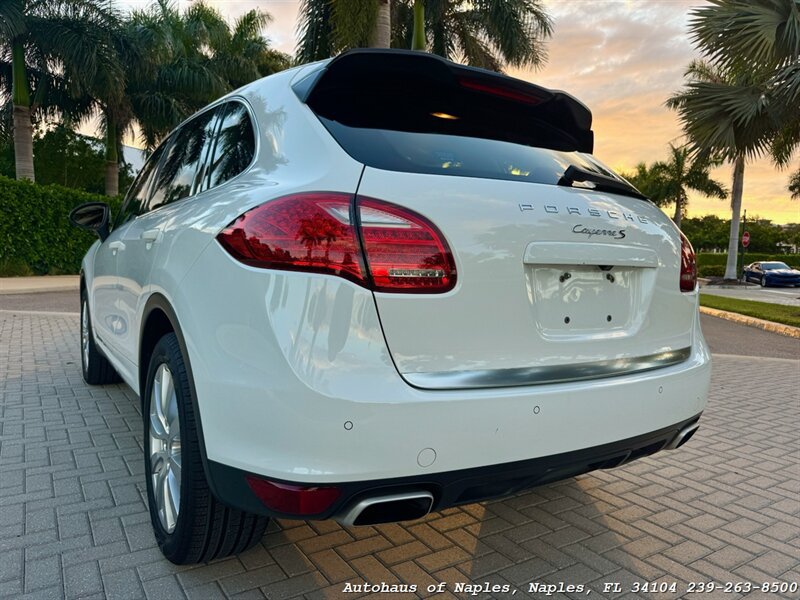 Used 2013 Porsche Cayenne S AWD/4WD image 4