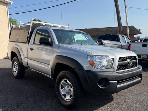 Used 2011 Toyota Tacoma 4x4 Regular Cab image 8