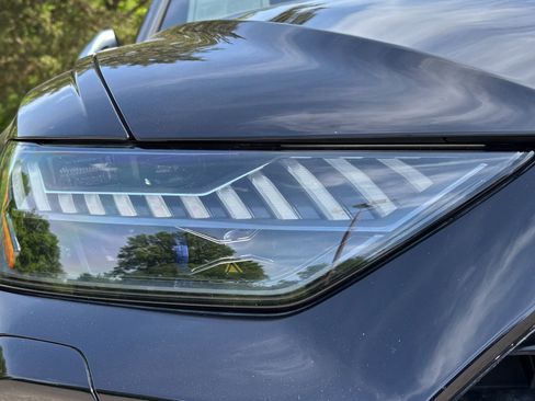 Used 2021 Audi RS 6 AWD/4WD image 51