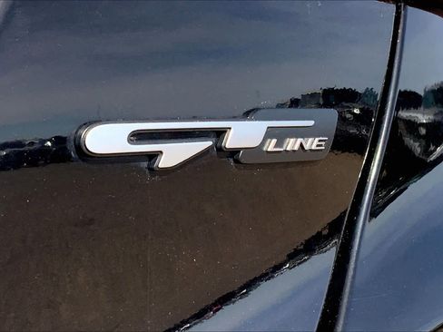 Certified 2023 Kia Forte GT-Line image 10