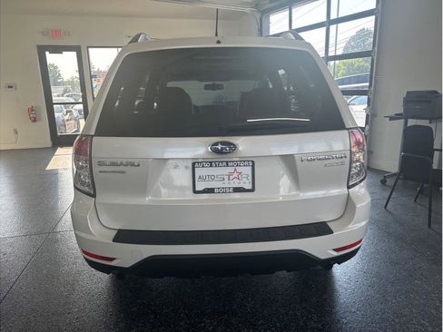Used 2011 Subaru Forester 2.5X Premium image 4