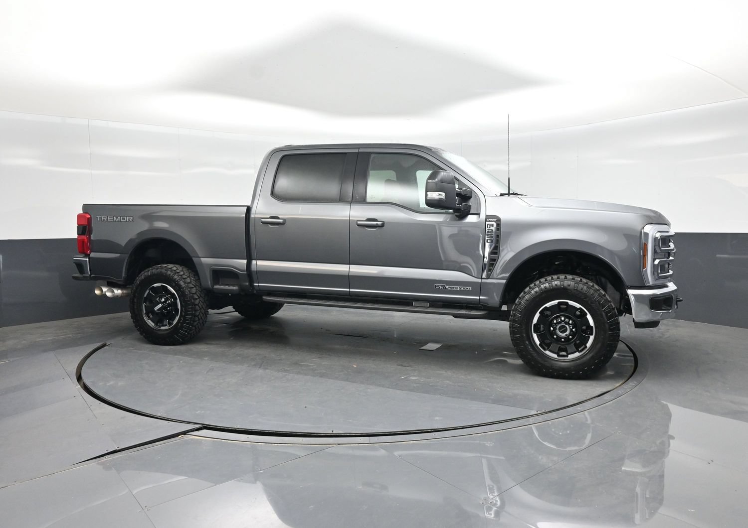 Used 2026 Ford F250 Lariat w/ Tremor Off-Road Package AWD/4WD image 12