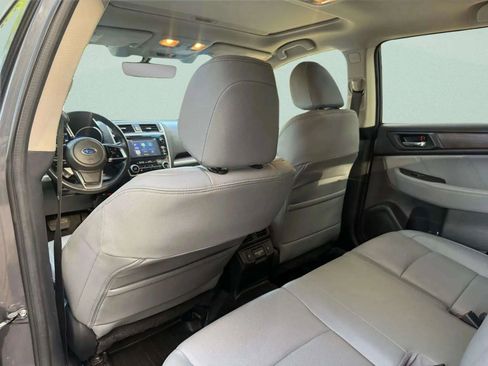 Used 2018 Subaru Outback 2.5i Limited image 18