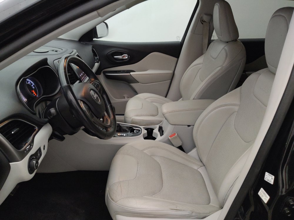 Used 2019 Jeep Cherokee Limited AWD/4WD image 17