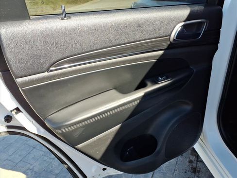 Used 2019 Jeep Grand Cherokee Limited X image 20