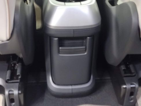 New 2025 Volkswagen ID. Buzz 1st Edition image 42