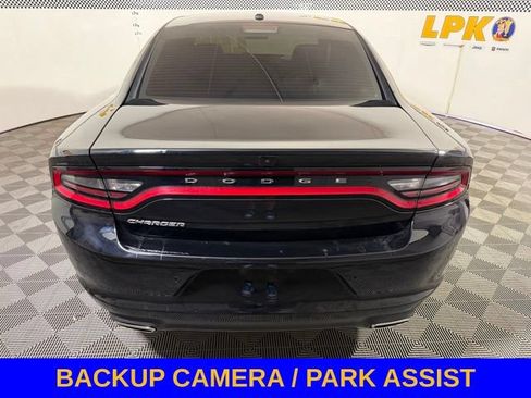Used 2021 Dodge Charger SXT RWD image 4