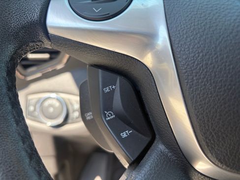 Used 2015 Ford Escape Titanium w/ Equipment Group 301A AWD/4WD image 17