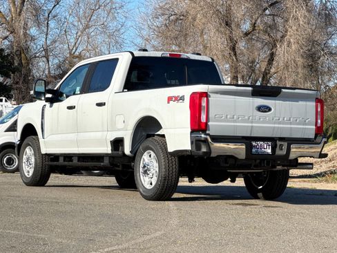 New 2026 Ford F250 XLT w/ FX4 Off-Road Package image 5