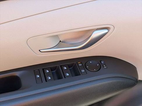 New 2026 Hyundai Tucson SEL image 11