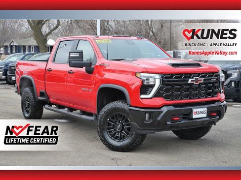Used 2025 Chevrolet Silverado 2500 ZR2 w/ Technology Package AWD/4WD image 1