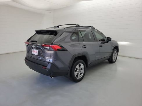 Used 2023 Toyota RAV4 XLE w/ Convenience Package FWD image 5