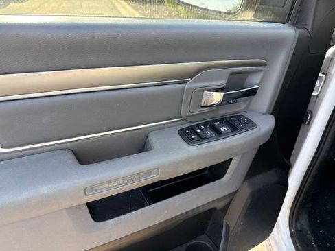 Used 2019 RAM 1500 Warlock AWD/4WD image 9