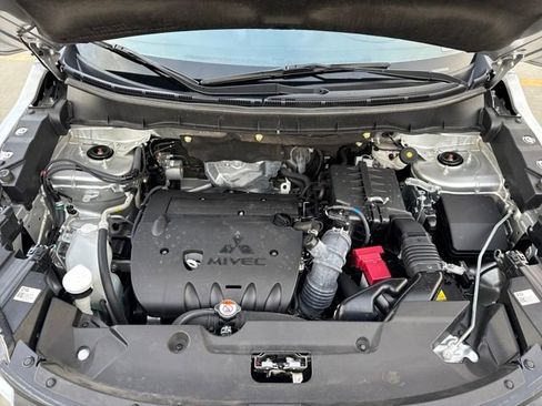 Used 2024 Mitsubishi Outlander Sport SE image 24