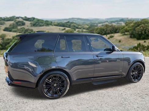Used 2023 Land Rover Range Rover Autobiography AWD/4WD image 11