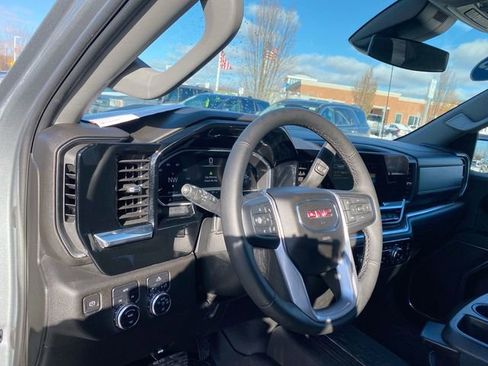 Used 2023 GMC Sierra 1500 Elevation image 10