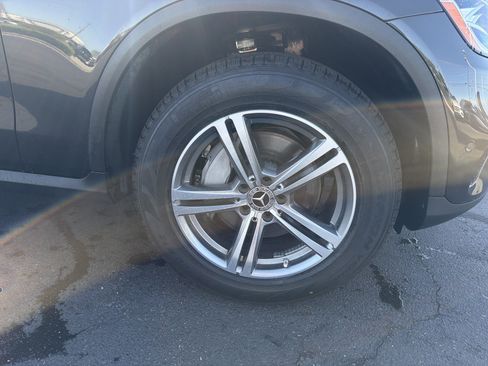 Certified 2022 Mercedes-Benz GLC 300 4MATIC w/ Premium Package Lite image 13