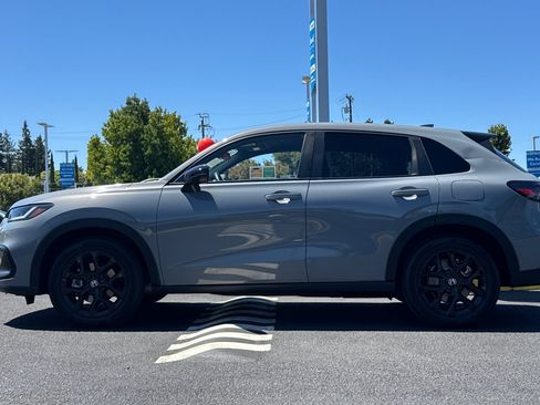 Used 2024 Honda HR-V Sport image 2