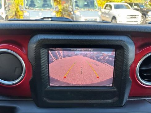 Used 2019 Jeep Wrangler Unlimited Rubicon w/ Steel Bumper Group image 23