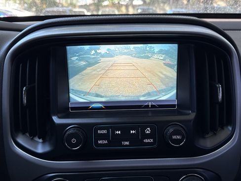 Used 2018 GMC Canyon SLT w/ Driver Alert Package image 17