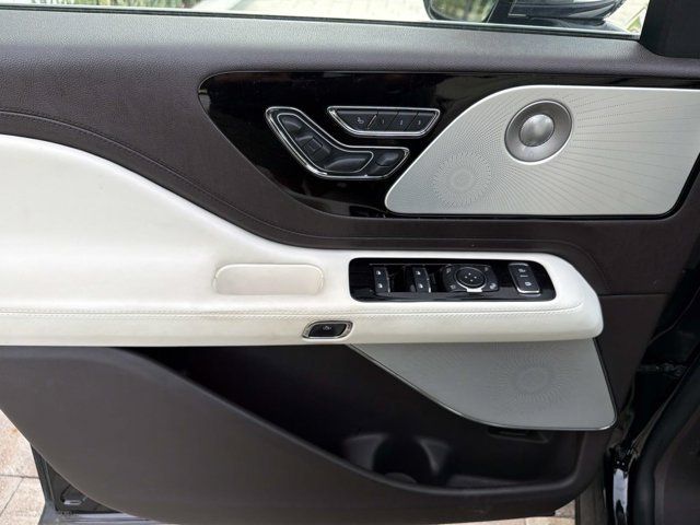Used 2021 Lincoln Aviator Black Label Grand Touring w/ Class IV Trailer Tow Package AWD/4WD image 9